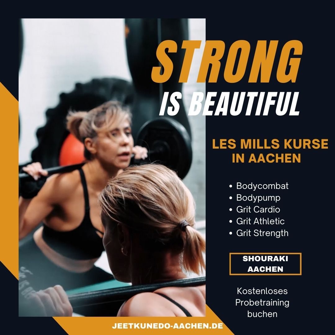 Poster Strong is Beautiful mit Foto einer Frau beim Langhanteltraining und der Übersicht der LES MILLS Kurse.