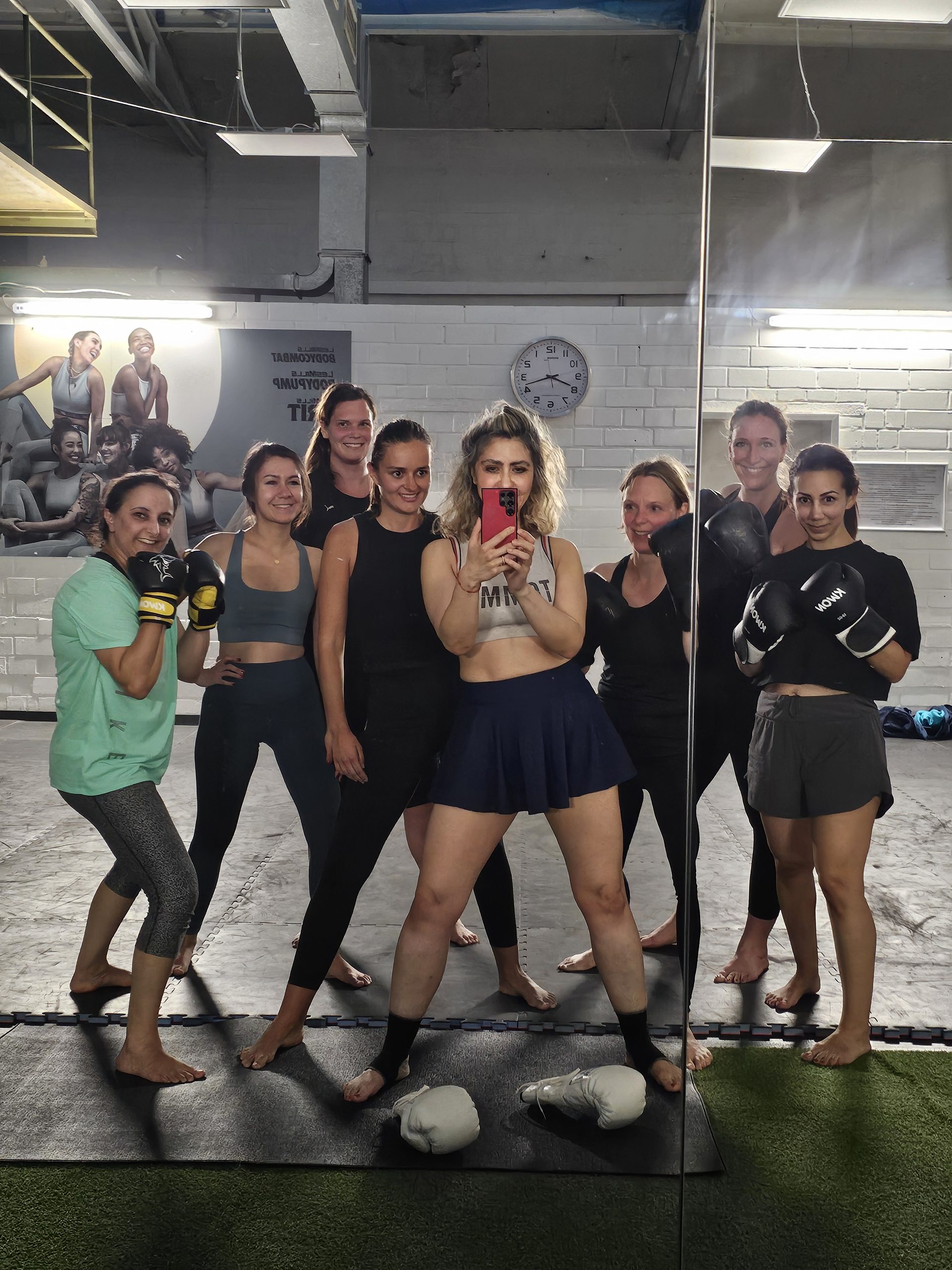 FRAUEN FITNESS KICKBOXING THAI BOXING 1 scaled 1